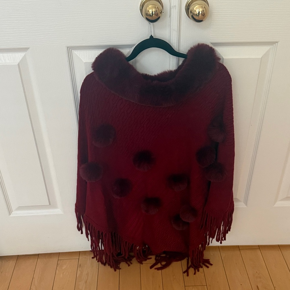 Women's Burgundy Faux Fur Trim Poncho Sweater
